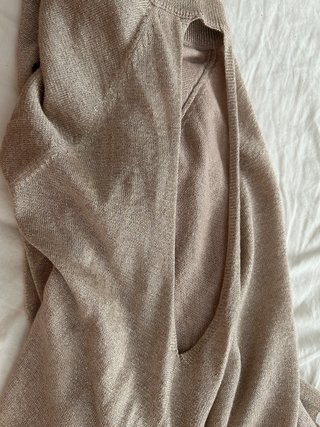 Camiseta beige dorada manga abullonada