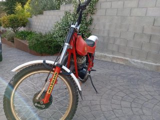 Montesa Cota 349 Roja y Blanca