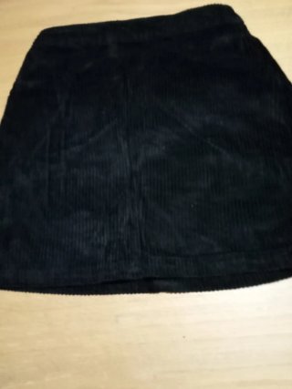2 minifaldas negras