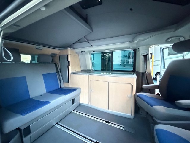 Volkswagen T5 2.5TD 174cv California polyroof 2009