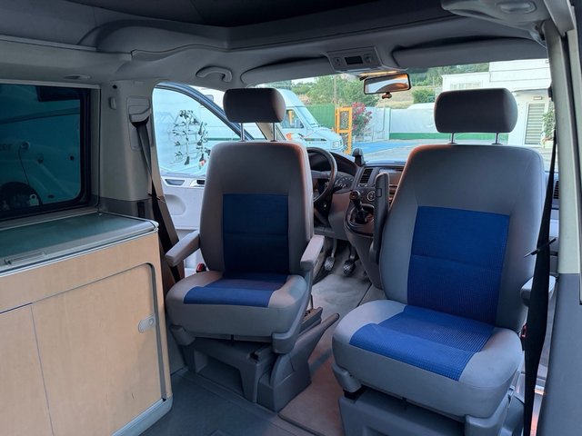 Volkswagen T5 2.5TD 174cv California polyroof 2009