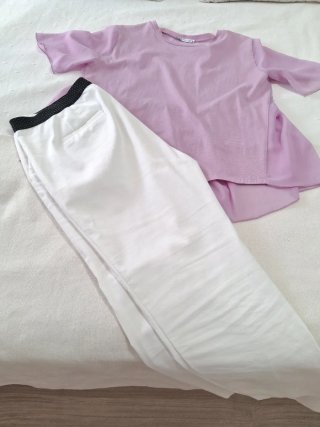 Pantalón T XXL y 2 Camisetas T L