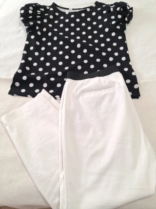 Pantalón T XXL y 2 Camisetas T L