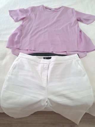 Pantalón T XXL y 2 Camisetas T L