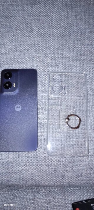 Teléfono Móvil Negro. Motorola g35. 5G. 128 GB.