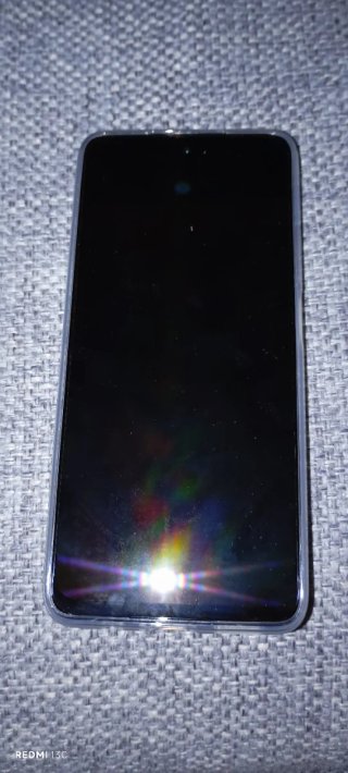 Teléfono Móvil Negro. Motorola g35. 5G. 128 GB.