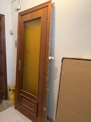 Puertas de madera interiores