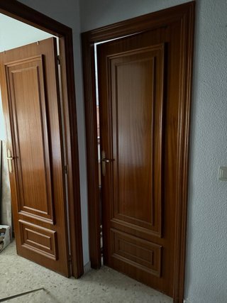 Puertas de madera interiores