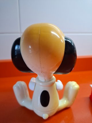 Muñeco Snoopy escritor grande McDonald’s del 2000