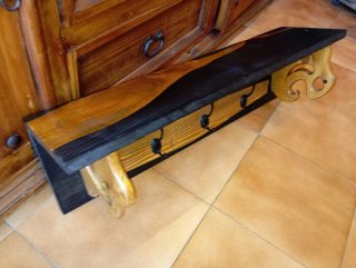 Appendiabiti rustico in legno