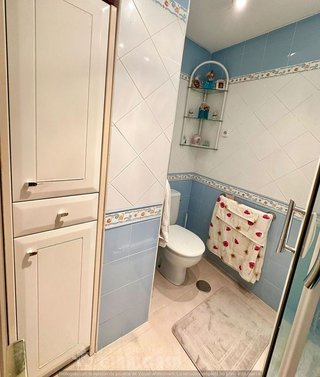 Piso en venta en La Carihuela en Torremolinos