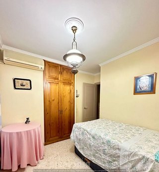 Piso en venta en La Carihuela en Torremolinos