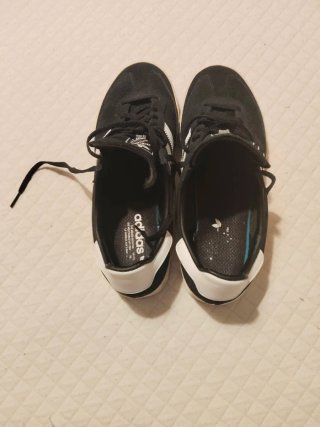 Zapatillas Adidas Jeans Negras y Blancas