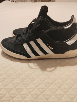 Zapatillas Adidas Jeans Negras y Blancas