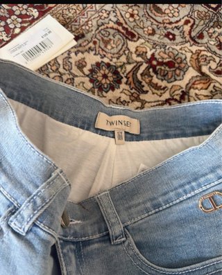 Shorts vaqueros Twinset con encaje