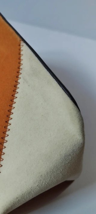 Bolso de ante marca Mad Max