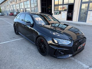 Audi A4 RS4 Avant TFSI 331kW quattro tiptronic