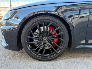 Audi A4 RS4 Avant TFSI 331kW quattro tiptronic