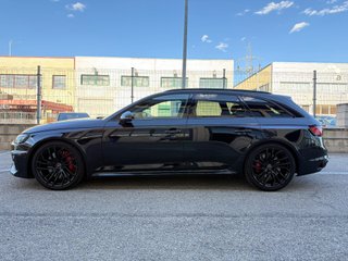Audi A4 RS4 Avant TFSI 331kW quattro tiptronic
