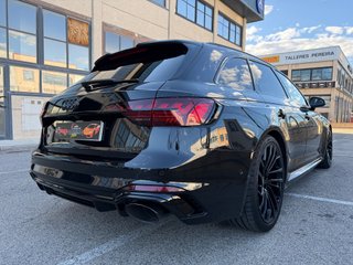 Audi A4 RS4 Avant TFSI 331kW quattro tiptronic