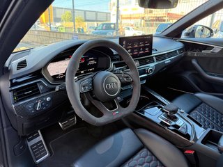 Audi A4 RS4 Avant TFSI 331kW quattro tiptronic