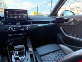 Audi A4 RS4 Avant TFSI 331kW quattro tiptronic