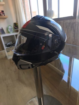 2 Cascos Moto MT Helmets Atom Nuevos