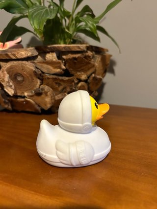 Pato de borracha astronauta