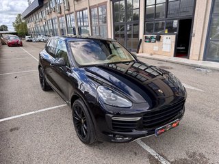 PORSCHE Cayenne Turbo