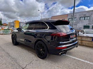 PORSCHE Cayenne Turbo