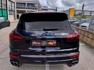 PORSCHE Cayenne Turbo