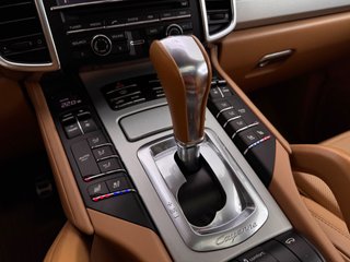 PORSCHE Cayenne Turbo