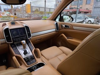 PORSCHE Cayenne Turbo