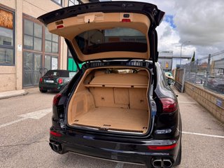 PORSCHE Cayenne Turbo