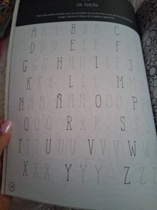 Libro de lettering. Colorea , practica y crea (...