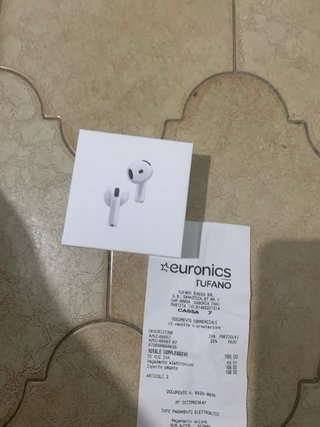 AirPods 4 ANC