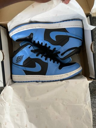 Nike Jordan 1 Azul y Negro.