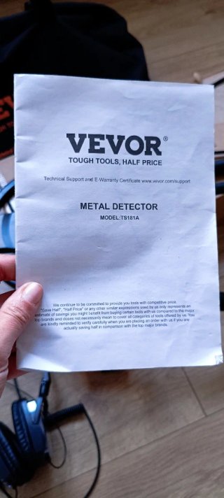 Detector de metales Vevor con bolsa y auriculares
