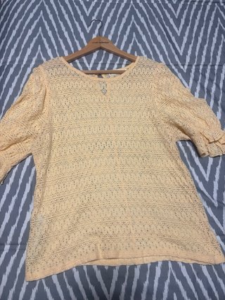 Camisetas Mango Rosa Talla M y Amarilla Talla L
