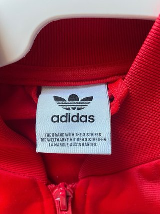 Chaqueta Adidas Roja con Rayas Blancas