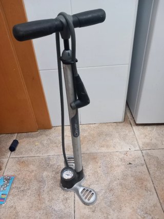 Bomba de Aire Clever 7000 con Manómetro