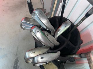 Kit de golf: Bolsa Inesis + material