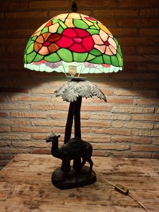 Lámpara de mesa estilo Tiffany vintage