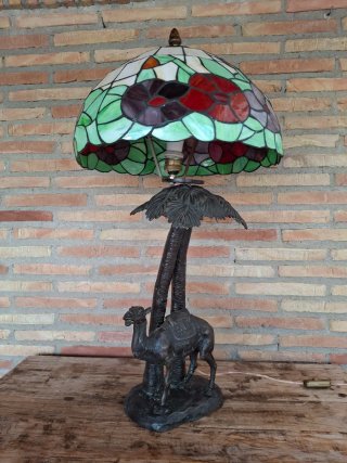 Lámpara de mesa estilo Tiffany vintage