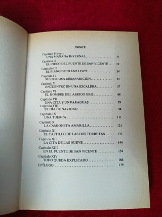 Los seis amigos y el enigma del piano de cola