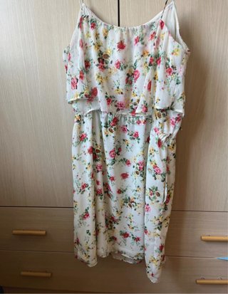 Vestido floral tirantes volantes talla L