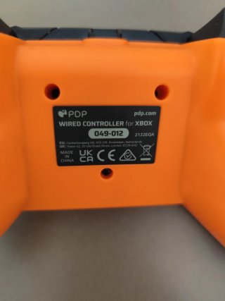 Mando Xbox Negro y Naranja