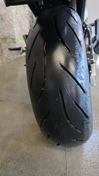 Suzuki GSR600 98cv Naked