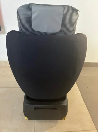 Silla de coche infantil negra
