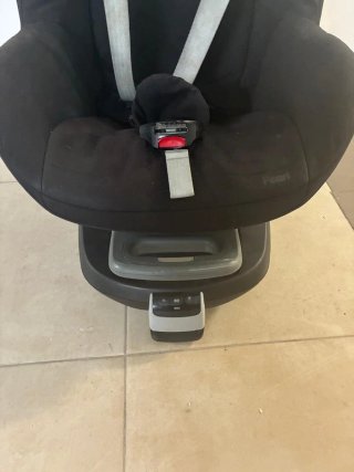 Silla de coche infantil negra